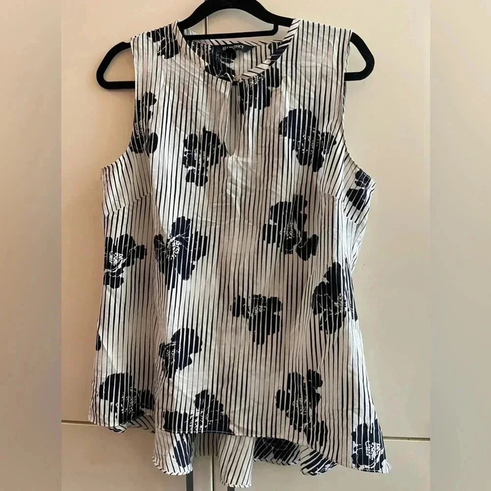 Ellen Tracy Women's Sleeveless Black&white Color Blouse  Top Size L